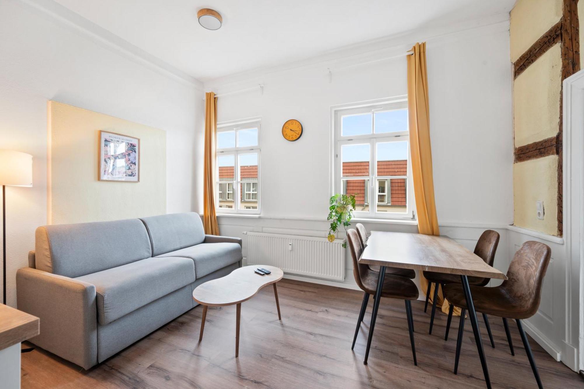 Backhome - Business&Family - Fantastische Schlosslage, Smarttv, Waschtrockner, Netflix, 50Qm, 24H Checkin - Apartment 3 Ludwigsburg Exterior foto