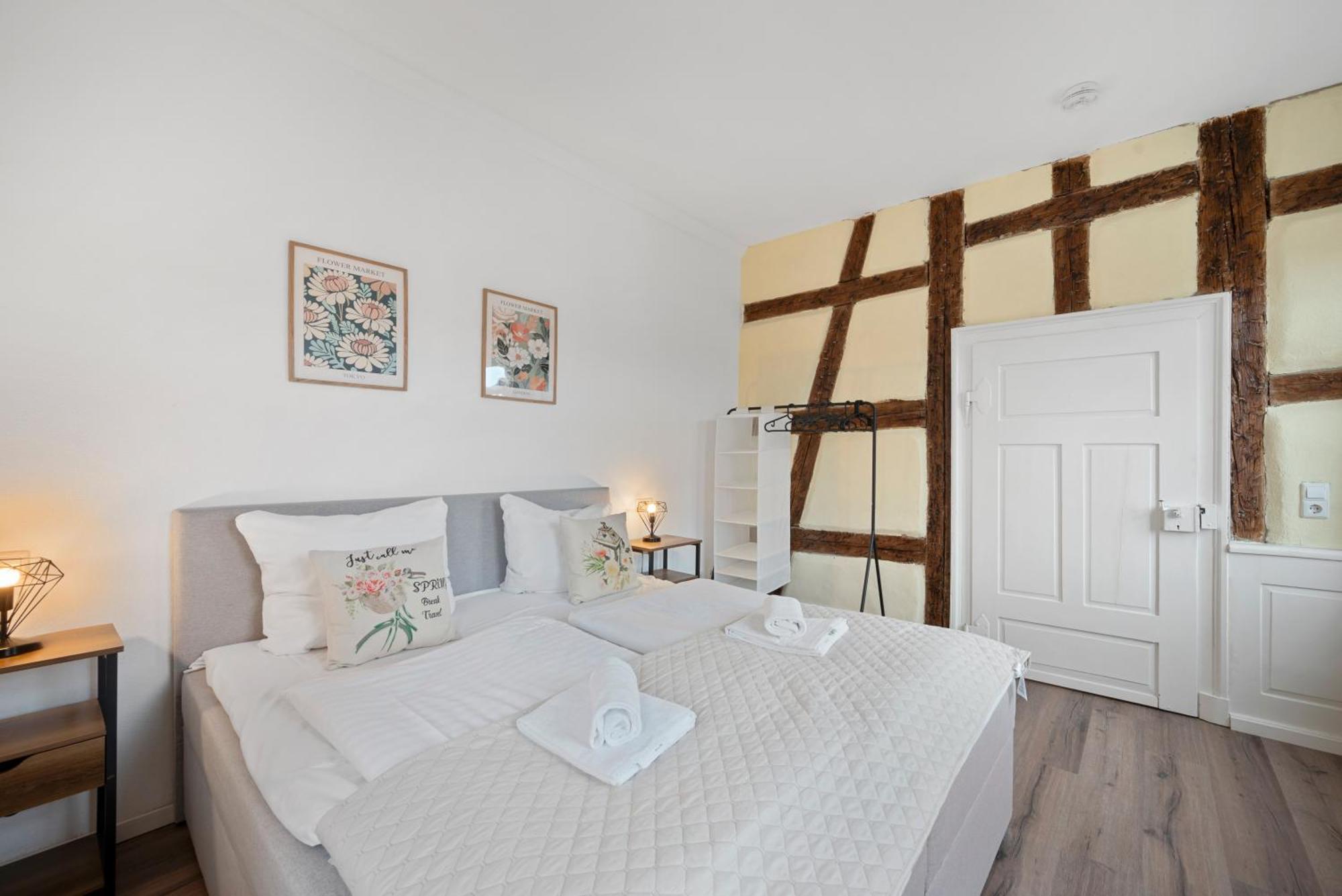 Backhome - Suite L - Parkhaus - Fantastische Schlosslage - Smarttv - Waschmaschine - Netflix - 50Qm - 24H Checkin- Apartment 3 Ludwigsburg Exterior foto