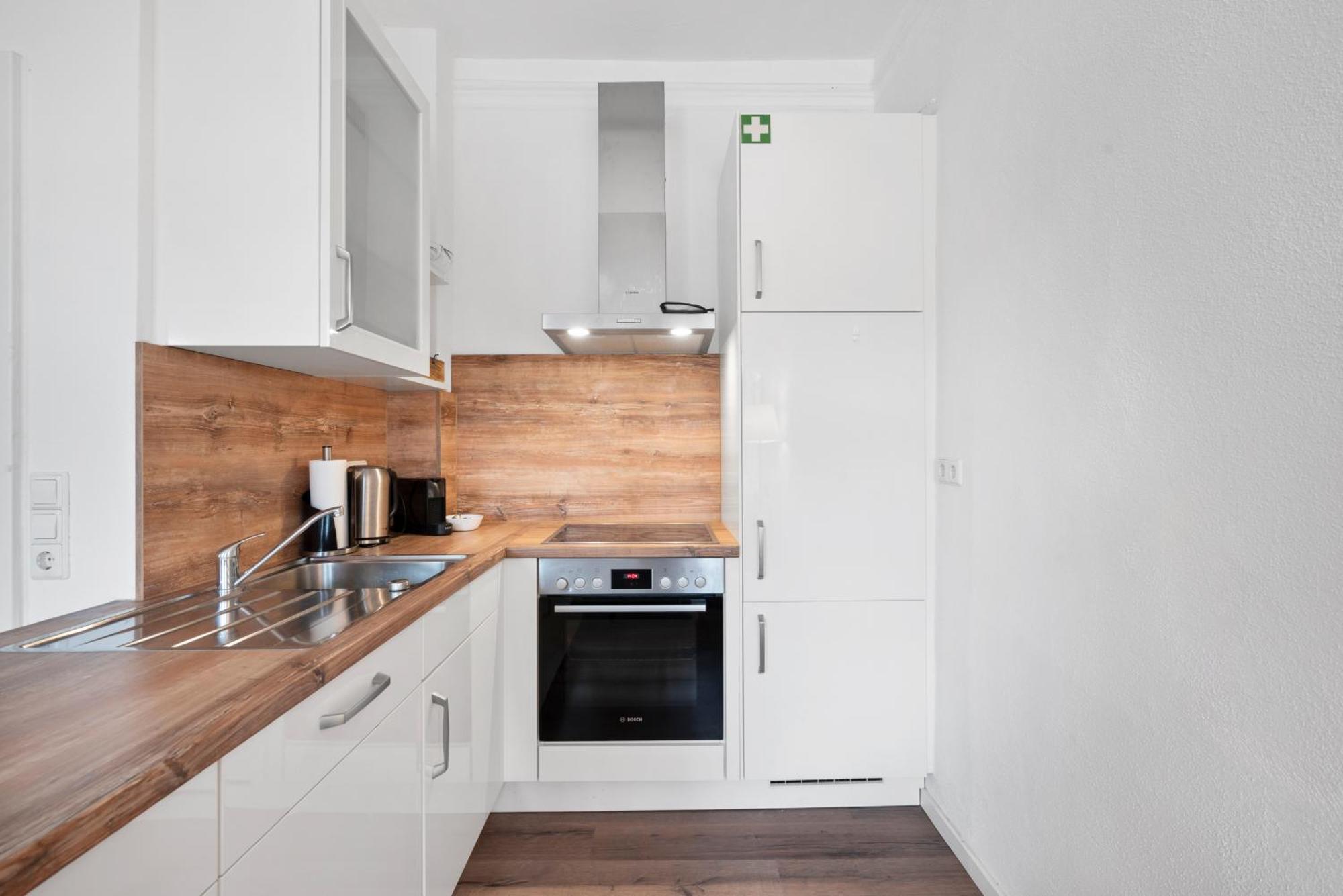 Backhome - Suite L - Parkhaus - Fantastische Schlosslage - Smarttv - Waschmaschine - Netflix - 50Qm - 24H Checkin- Apartment 3 Ludwigsburg Exterior foto