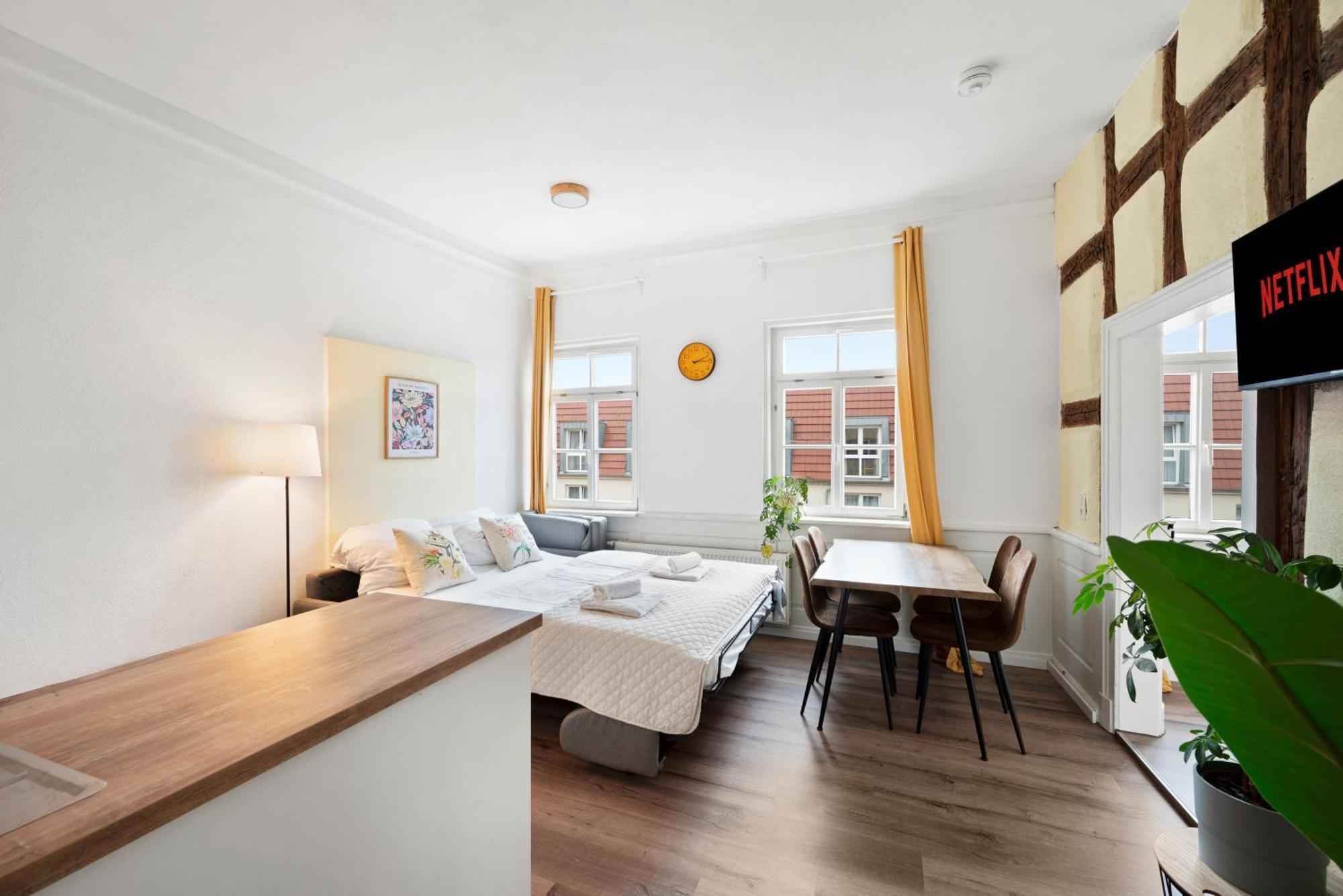 Backhome - Suite L - Parkhaus - Fantastische Schlosslage - Smarttv - Waschmaschine - Netflix - 50Qm - 24H Checkin- Apartment 3 Ludwigsburg Exterior foto